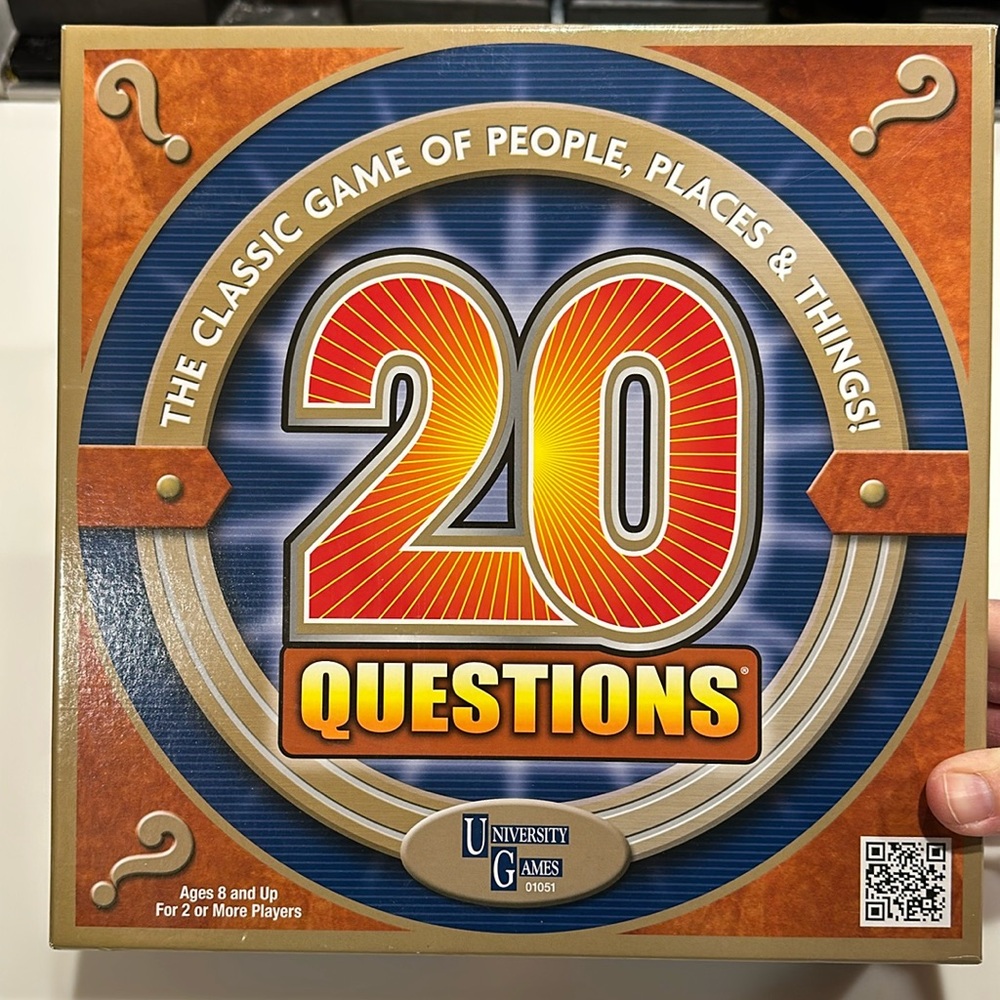 UNIVERSITY GAMES 20 Questions Board Game - Complete - NWOT